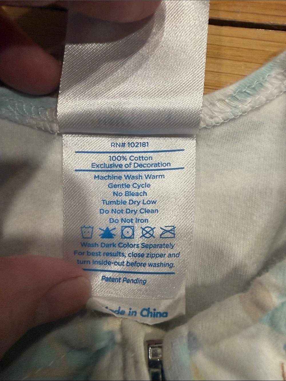 Halo sleepsack  size small . Birth to 6 months.